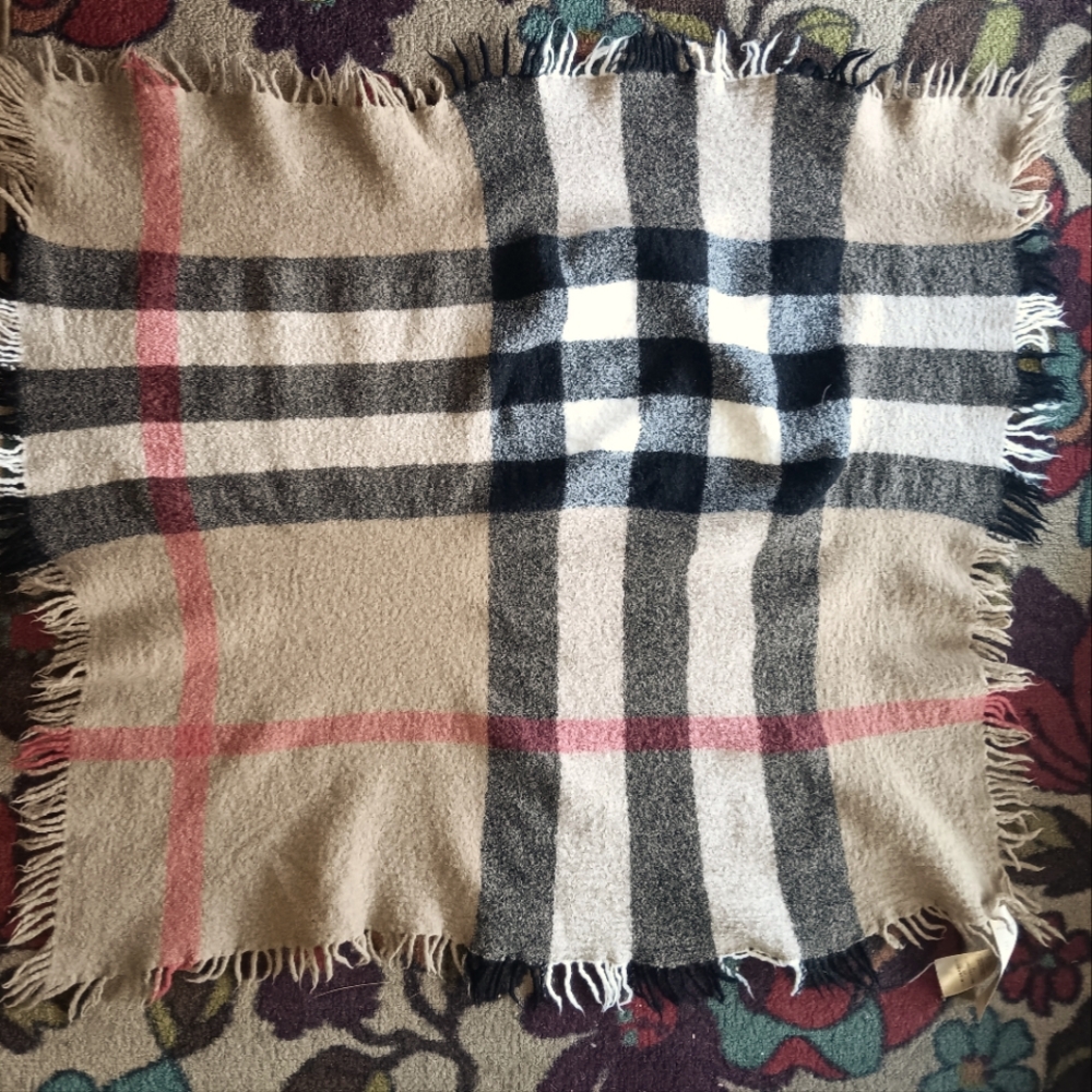 Burberry scarf